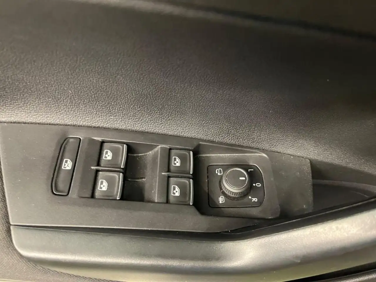 Volkswagen Taigo 1.0 TSI Life 70kW — Galería del vehículo 12