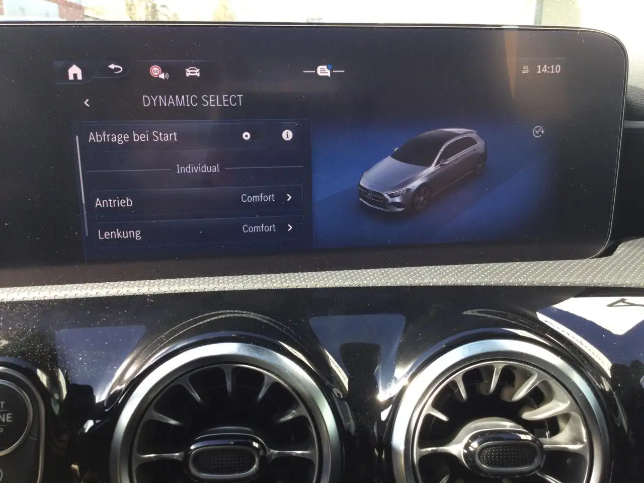 Mercedes-Benz A 200 AMG Line Advanced Plus Bluetooth Navi LED — Galerie du véhicule 18