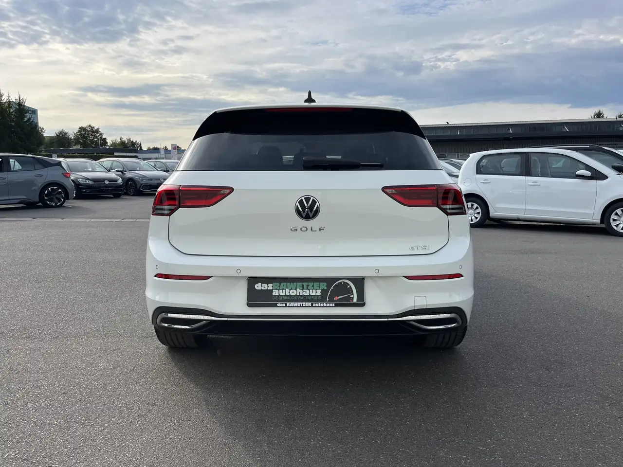 Volkswagen Golf 1.5 TSI DSG Style 3,99% Fin. Navi ACC LR-HZG RFK — معرض صور السيارة 9