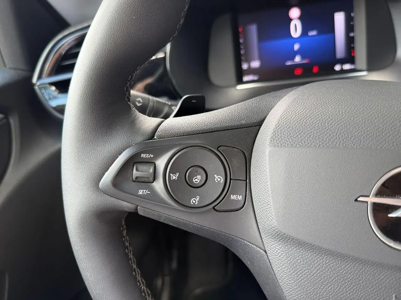 Opel Corsa F — معرض صور السيارة 25