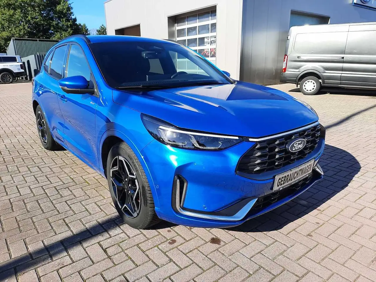 Ford Kuga Hybrid 2.5 Duratec FHEV 4x4 ST-LINE X — Galerie du véhicule 2