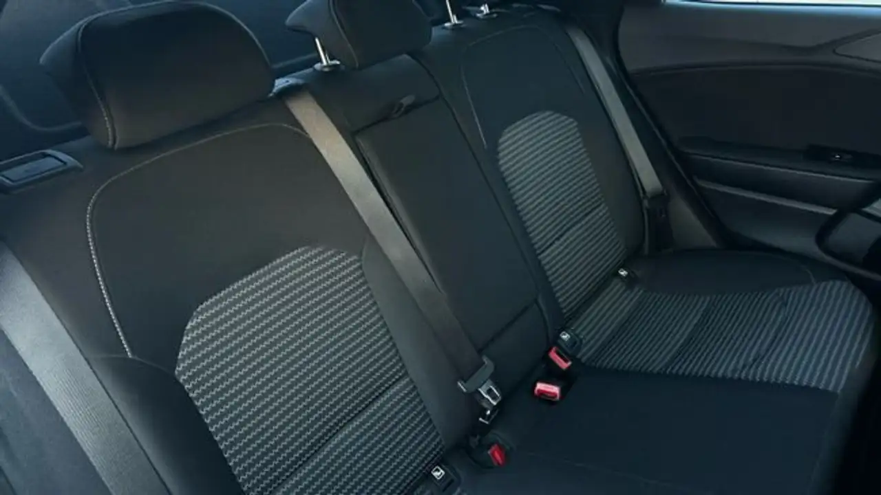 Kia XCeed 1.5 MHEV DCT Drive — معرض صور السيارة 6