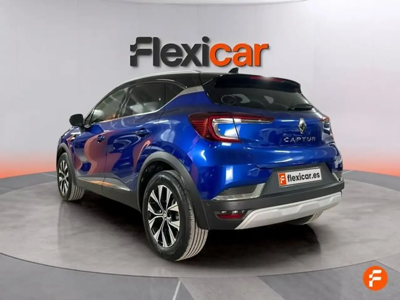 Renault Captur TCe Techno 67kW — Vehicle gallery 5