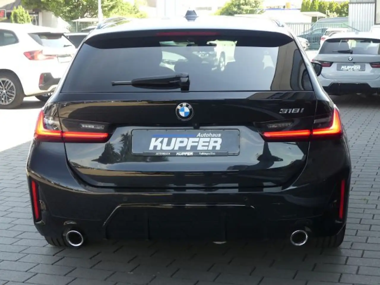 BMW 318 i Tour M Sportp. AHK°ACC*-Ad.LED°Headup+HIFI — Galerie du véhicule 4