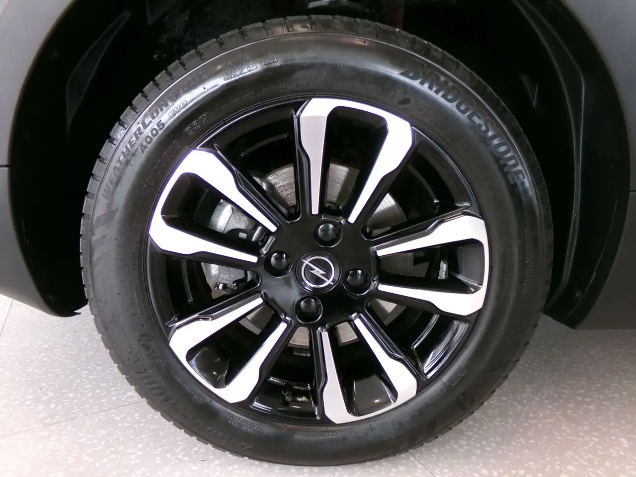Opel Crossland 1.2 Turbo ELEGANCE PAKET LED+Navi+Kam. — معرض صور السيارة 5