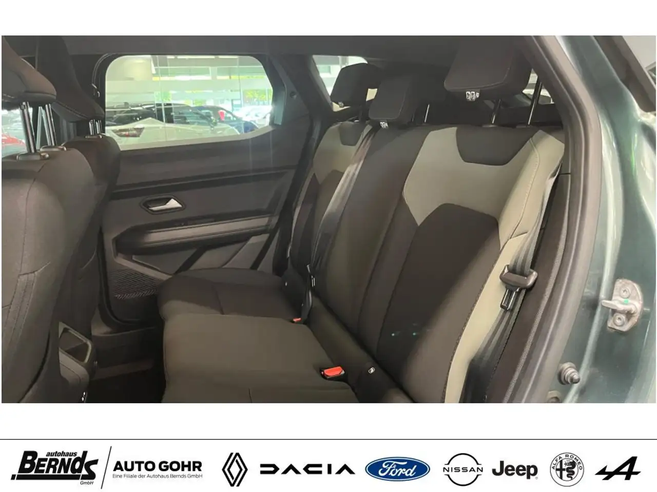 Dacia Duster Hybrid 140 Extreme CITY DAB+ HiFi CarPlay Kamera — Galerie du véhicule 9
