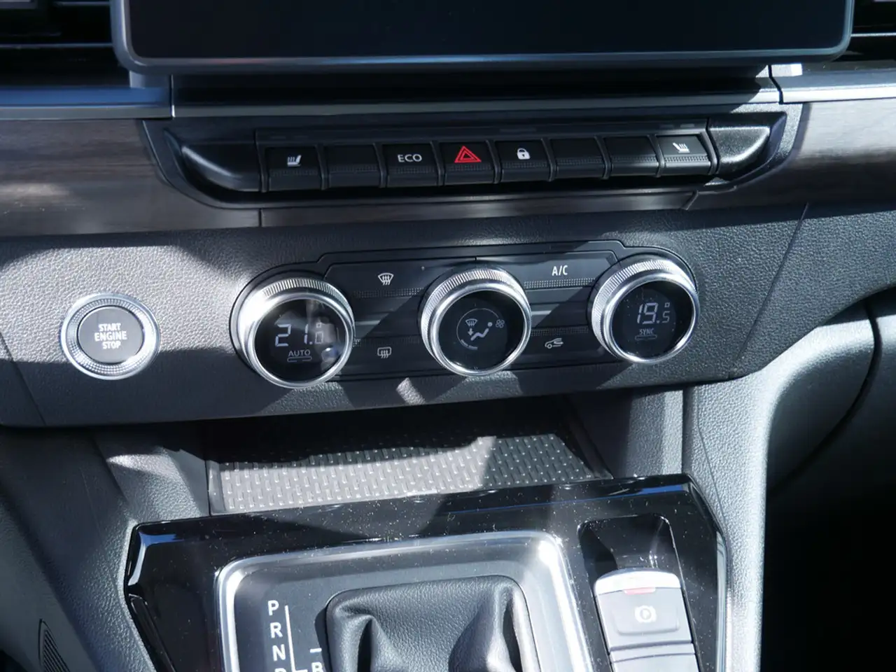 Renault Kangoo E-TECH 100% elektr. Techno EV45 AC22 — معرض صور السيارة 14