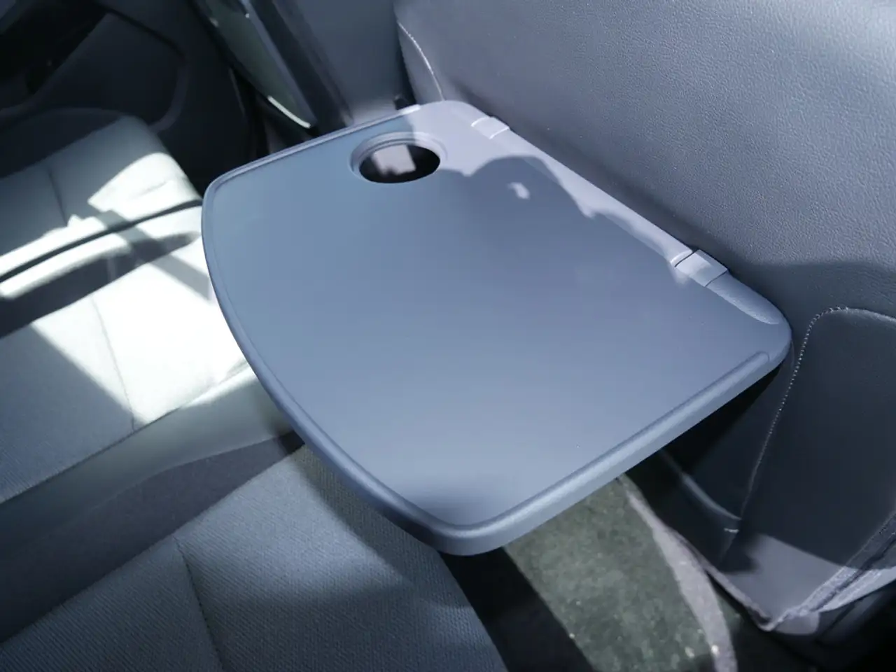 Renault Kangoo E-TECH 100% elektr. Techno EV45 AC22 — معرض صور السيارة 20