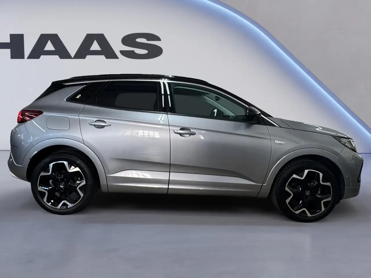 Opel Grandland 1.2 Ultimate Navi + AHK + Sitzheizung — Vehicle gallery 8
