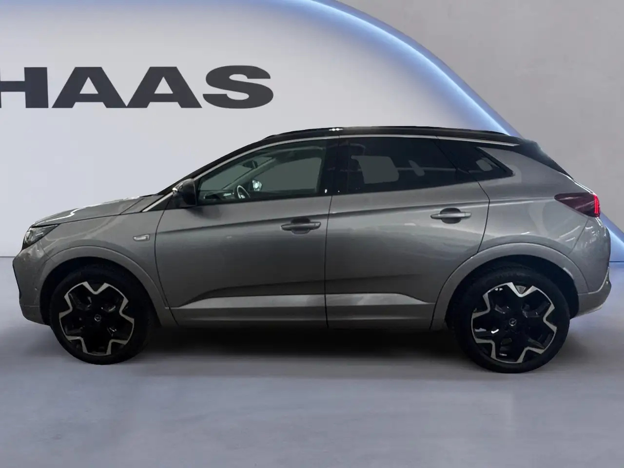 Opel Grandland 1.2 Ultimate Navi + AHK + Sitzheizung — Vehicle gallery 3
