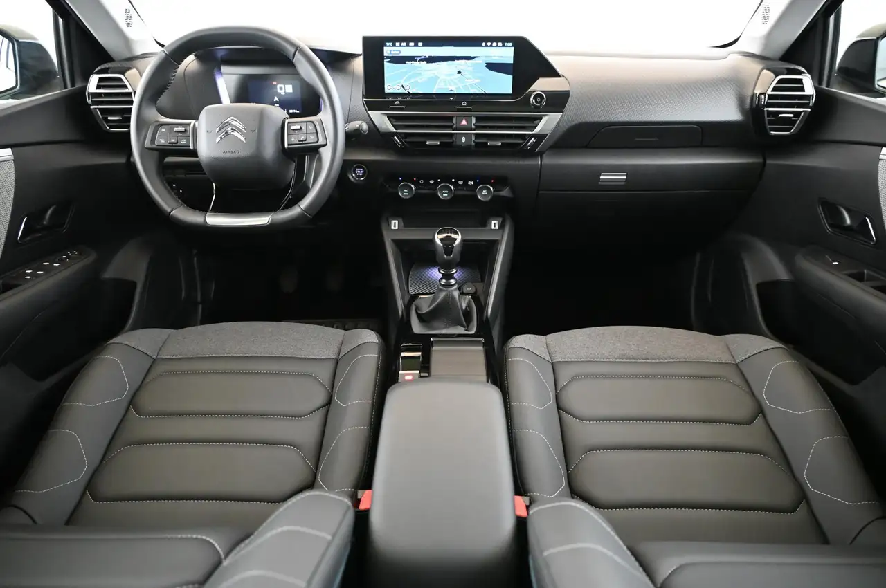 Citroen C4 1.2 PT 130 MAX LED/NAVI/SOUND-PAKET/PANO/H-UP/18 — Galería del vehículo 11
