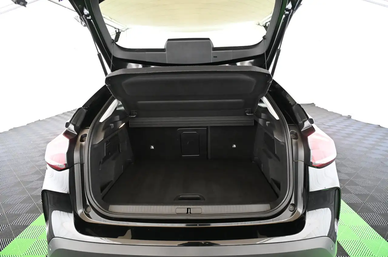 Citroen C4 1.2 PT 130 MAX LED/NAVI/SOUND-PAKET/PANO/H-UP/18 — Galería del vehículo 36