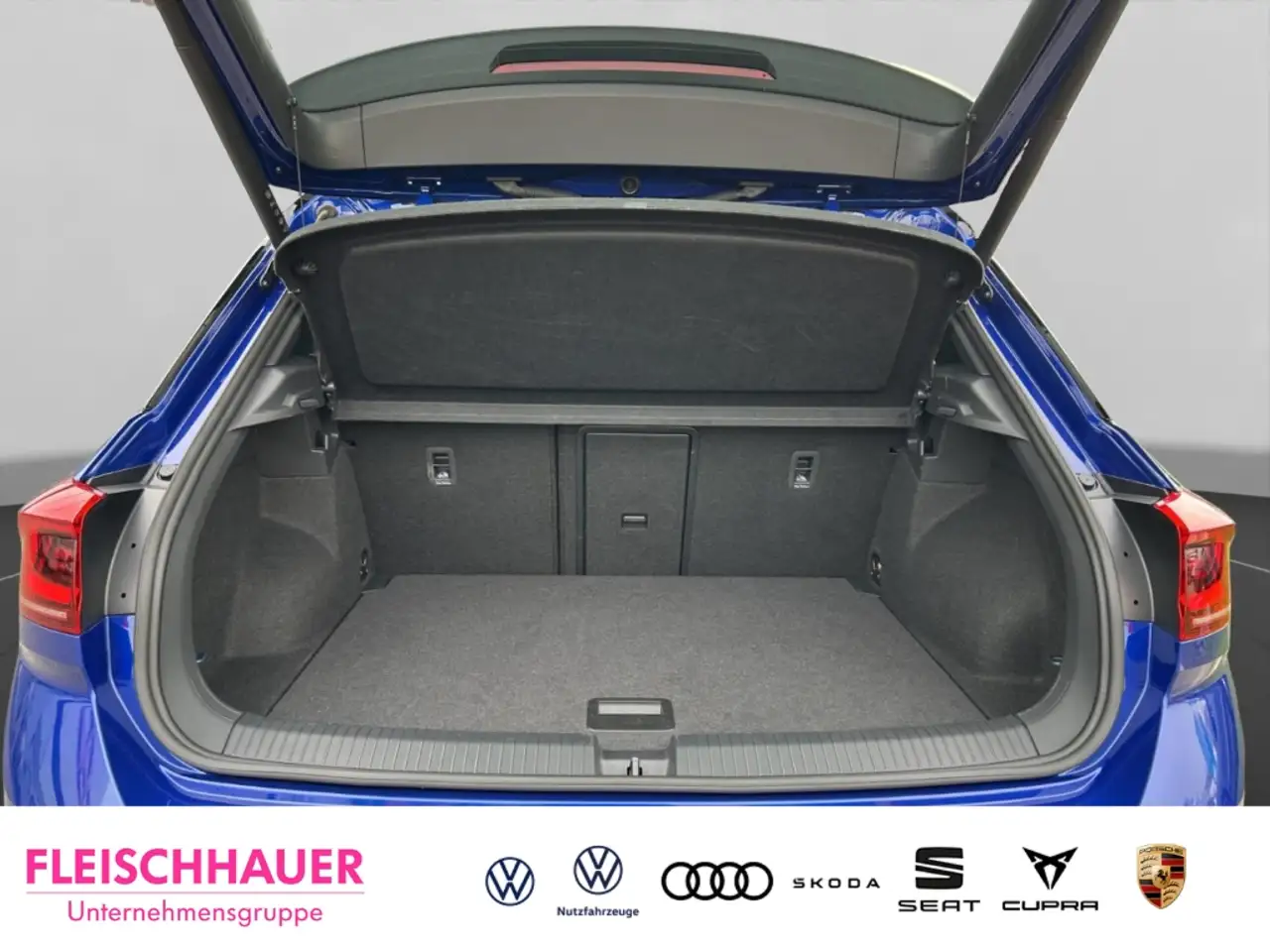 Volkswagen T-Roc R-Line 4Motion 2.0 DSG+LED+SHZ+ACC+PANORA — Galerie du véhicule 6