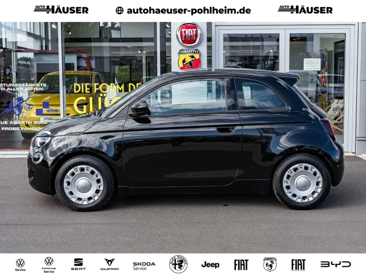 Fiat 500e 3+1 42kWh KOMFORT TECH NAVI KAMERA PDC ACC JBL KEY — Galería del vehículo 2