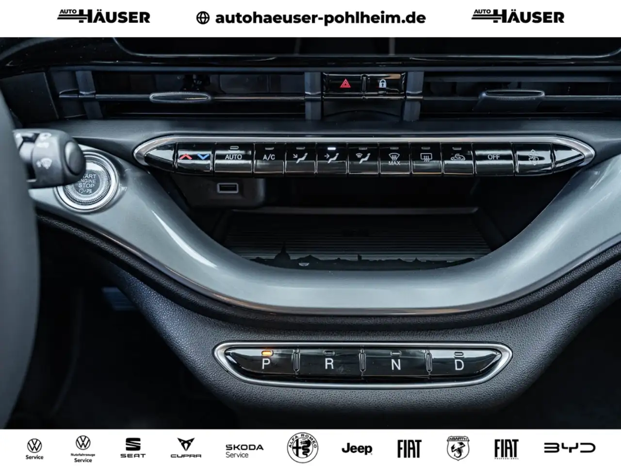 Fiat 500e 3+1 42kWh KOMFORT TECH NAVI KAMERA PDC ACC JBL KEY — Galería del vehículo 25
