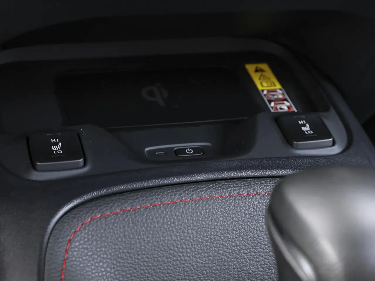 Toyota Corolla 2.0 GR Sport NAVI SHZ PDC KLIMA LM BT — Vehicle gallery 12