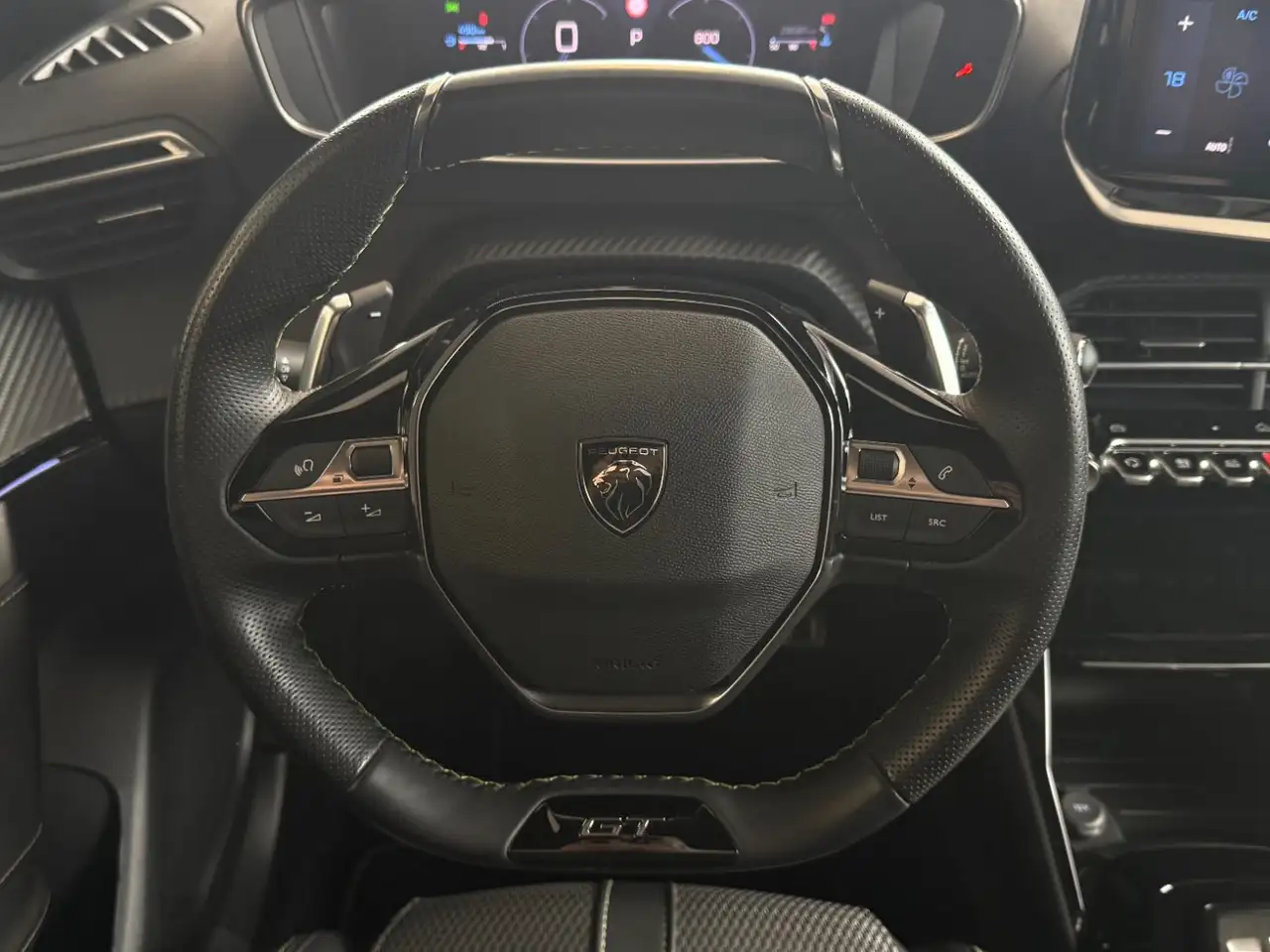 Peugeot 2008 1.2 PureTech 130 GT Abstandstempomat*DAB — Vehicle gallery 15