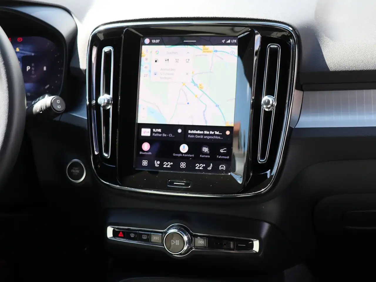 Volvo XC40 B3 (B) Core #LED/Google/PDC/RFK/Winterpkt./Navi — Galería del vehículo 7