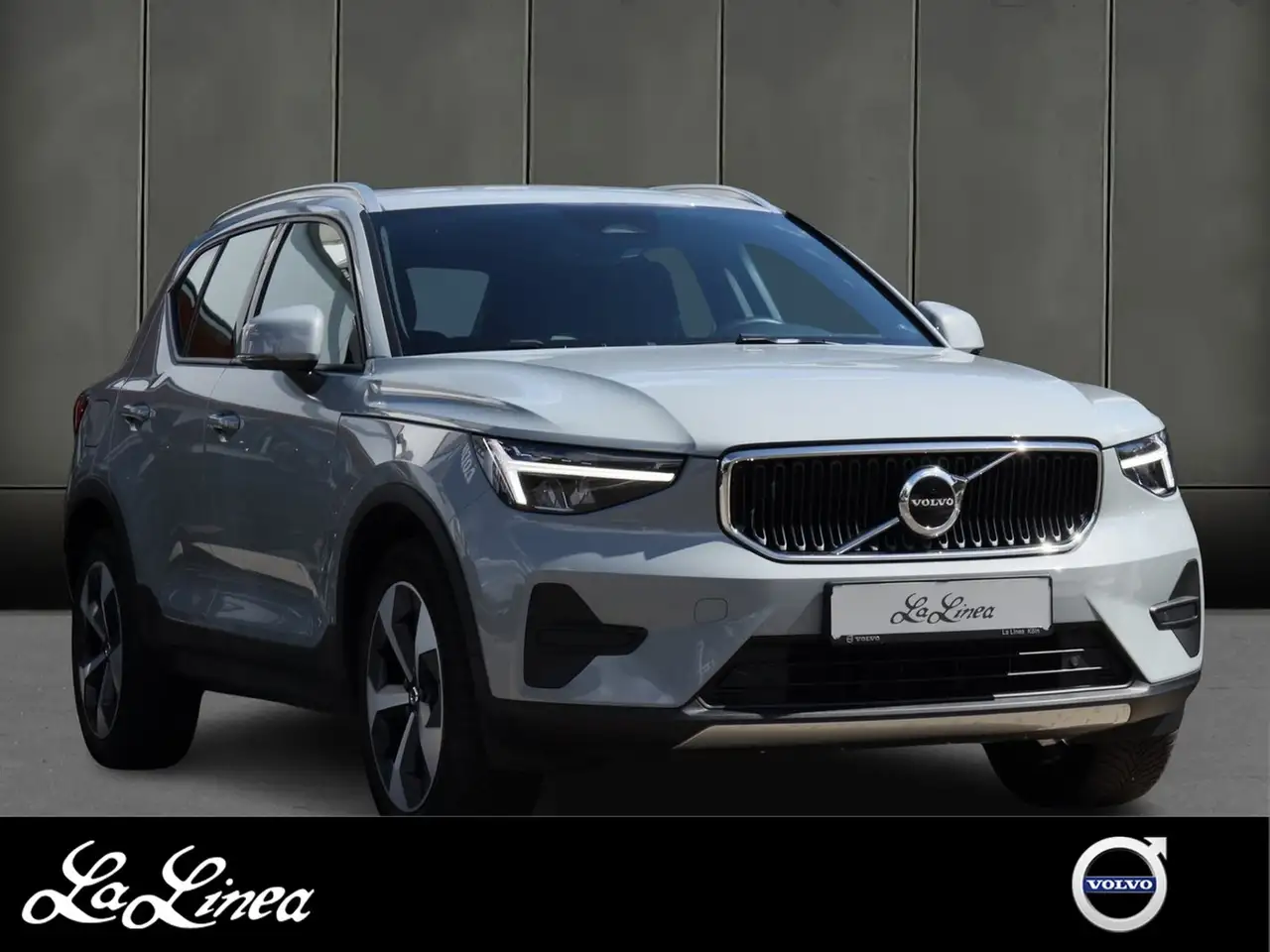 Volvo XC40 B3 (B) Core #LED/Google/PDC/RFK/Winterpkt./Navi — Köln-Porz