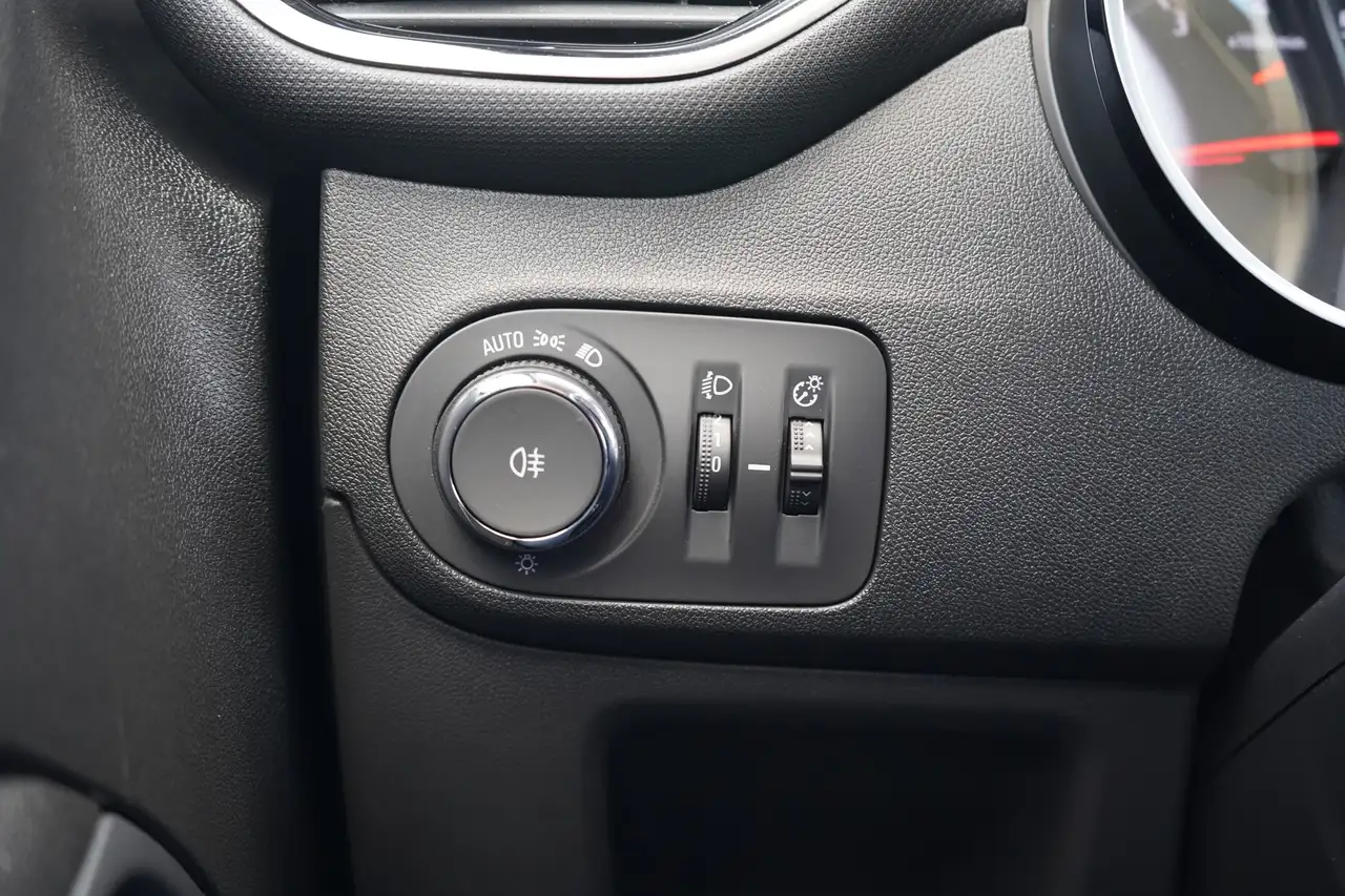 Opel Crossland 1.2 DI Turbo LED Tempomat — Galerie du véhicule 26