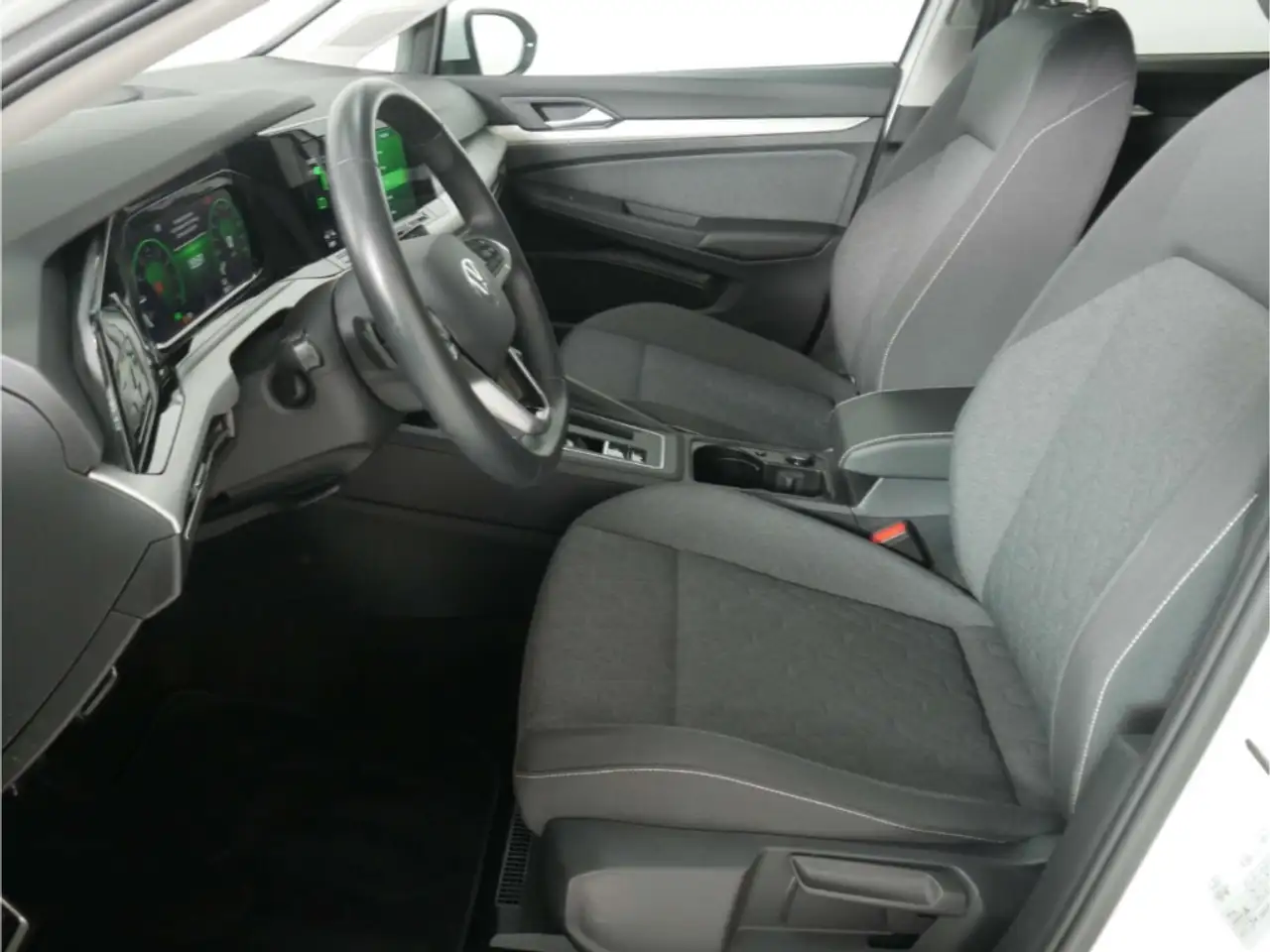 Volkswagen Golf 1.0 eTSI Move DSG App-Connect/SH/Klima — Galería del vehículo 11