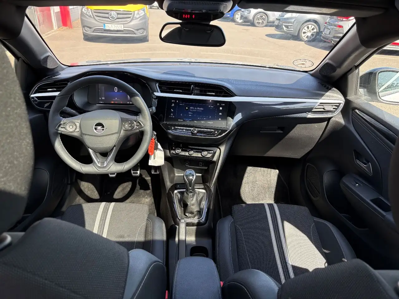 Opel Corsa F GS | Pano | Kamera | LED | CarPlay | SH — معرض صور السيارة 16