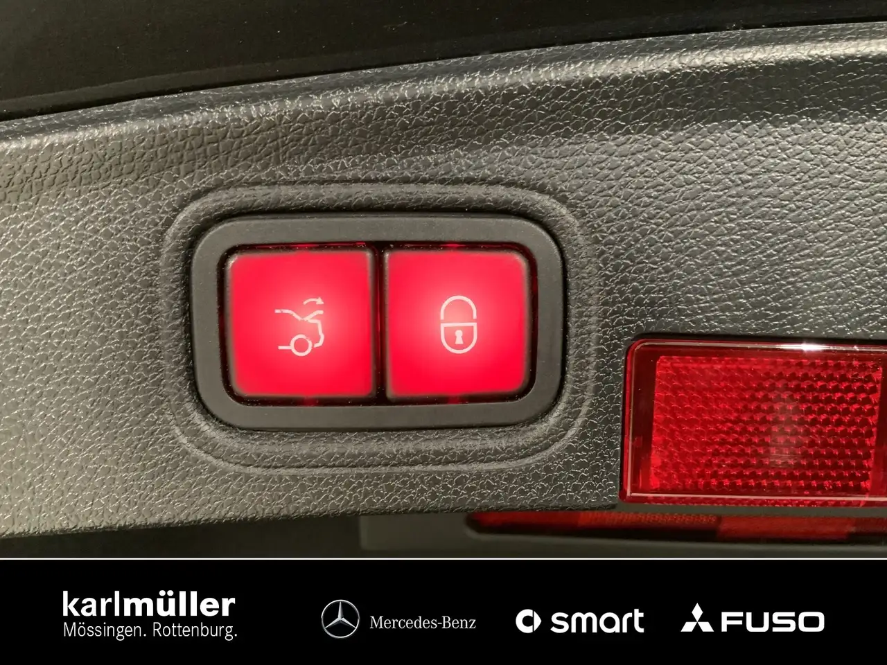 Mercedes-Benz C 200 C 200 Coupé AMG-L Pano+Distr+Night+Apple+Sound — Vehicle gallery 14