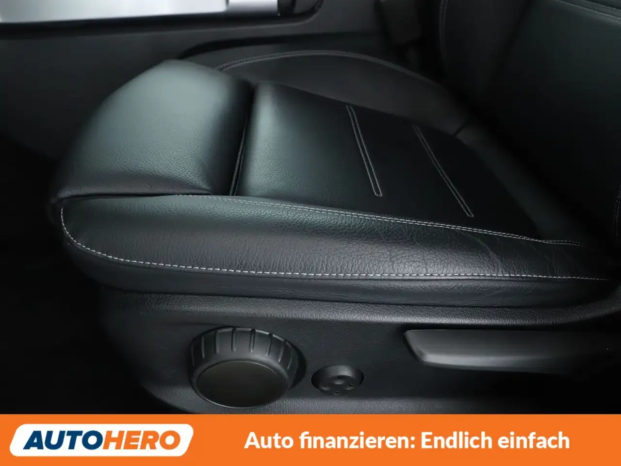 Mercedes-Benz GLB 250 GLB 250 Mild-Hybrid 4Matic AMG Line Aut.*NAVI*LED* — معرض صور السيارة 25