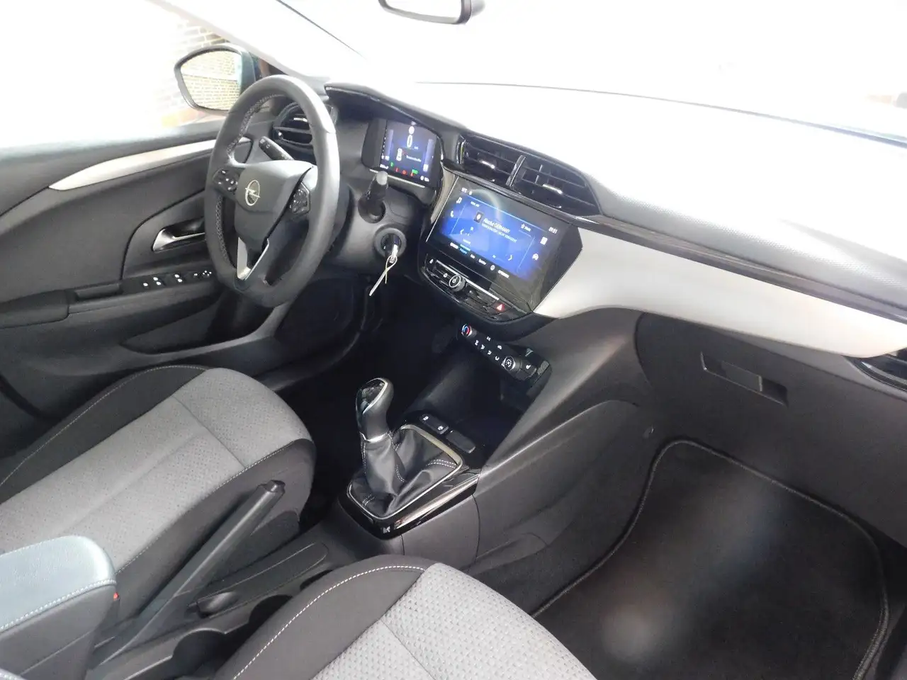 Opel Corsa F Edition -Kamera, Winter, Allwetterräder, — Galería del vehículo 16