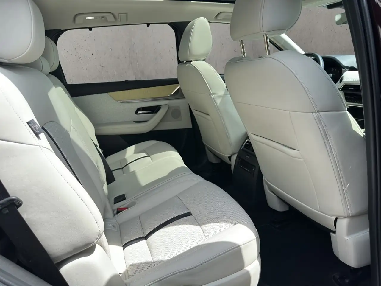 Mazda CX-80 TAKUMI PLUS PHEV +7 SITZE+LEDER-WEIß+PANORAMA+ — Galería del vehículo 17