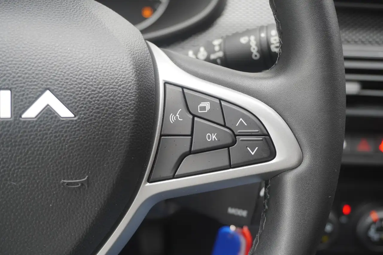 Dacia Sandero III 1.0 TCE Expression LED Tempomat PDC — Vehicle gallery 15