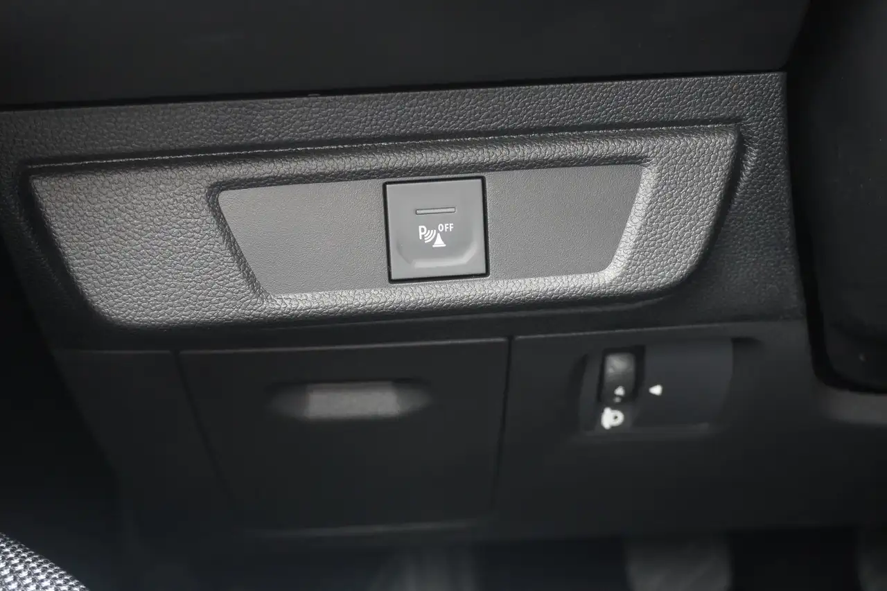 Dacia Sandero III 1.0 TCE Expression LED Tempomat PDC — Vehicle gallery 17