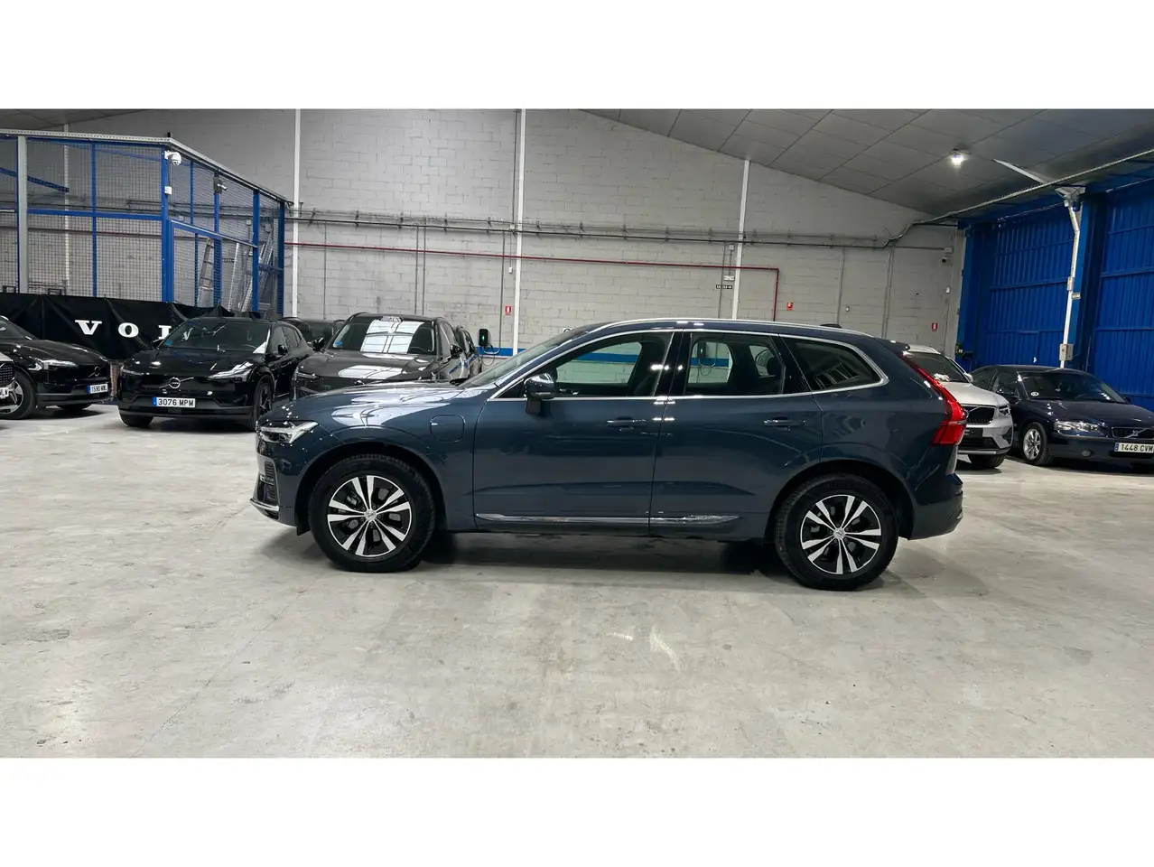 Volvo XC60 T6 Recharge Core — معرض صور السيارة 21