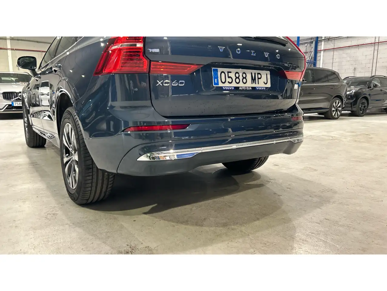 Volvo XC60 T6 Recharge Core — معرض صور السيارة 38