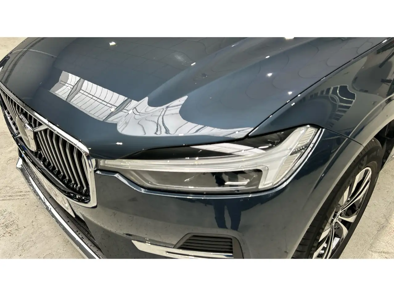 Volvo XC60 T6 Recharge Core — معرض صور السيارة 31