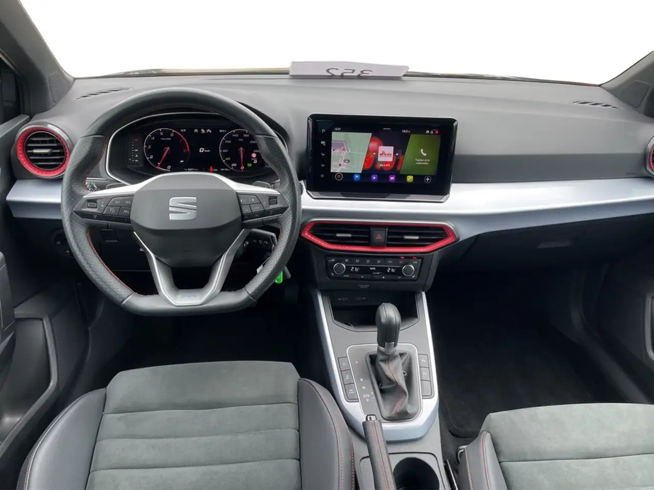 SEAT Arona 1.5 TSI DSG FR VIRTUAL*NAVI*VOLL-LED*ACC*SHZ*PA... — Galerie du véhicule 22
