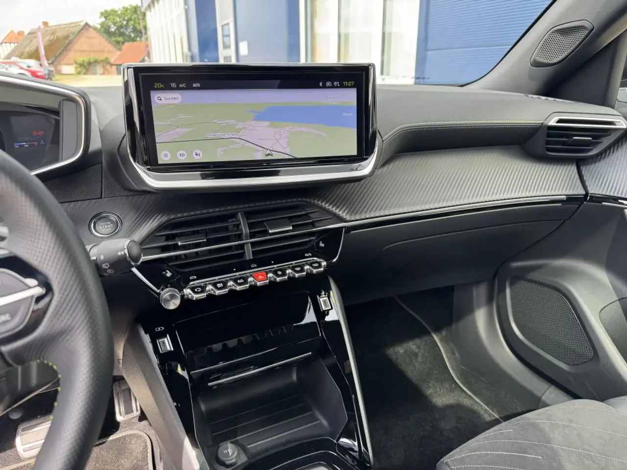 Peugeot 2008 PureTech 130 EAT8 GT — Galería del vehículo 10