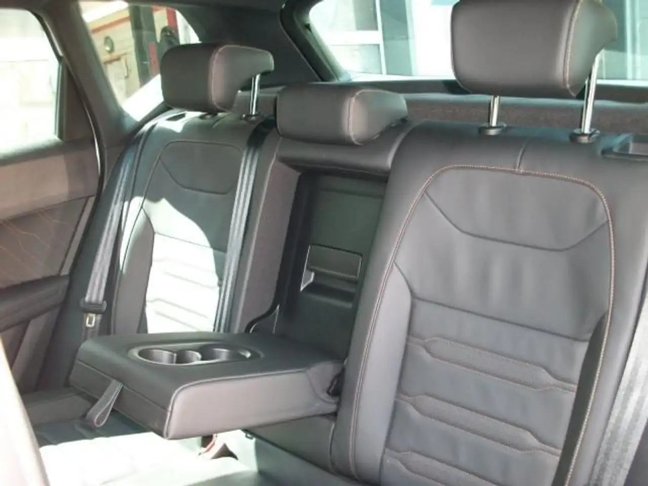 CUPRA Ateca ATECA 1.5 TSI DSG NAVI SITZHEIZ. LEDER EINPARKH. — معرض صور السيارة 14