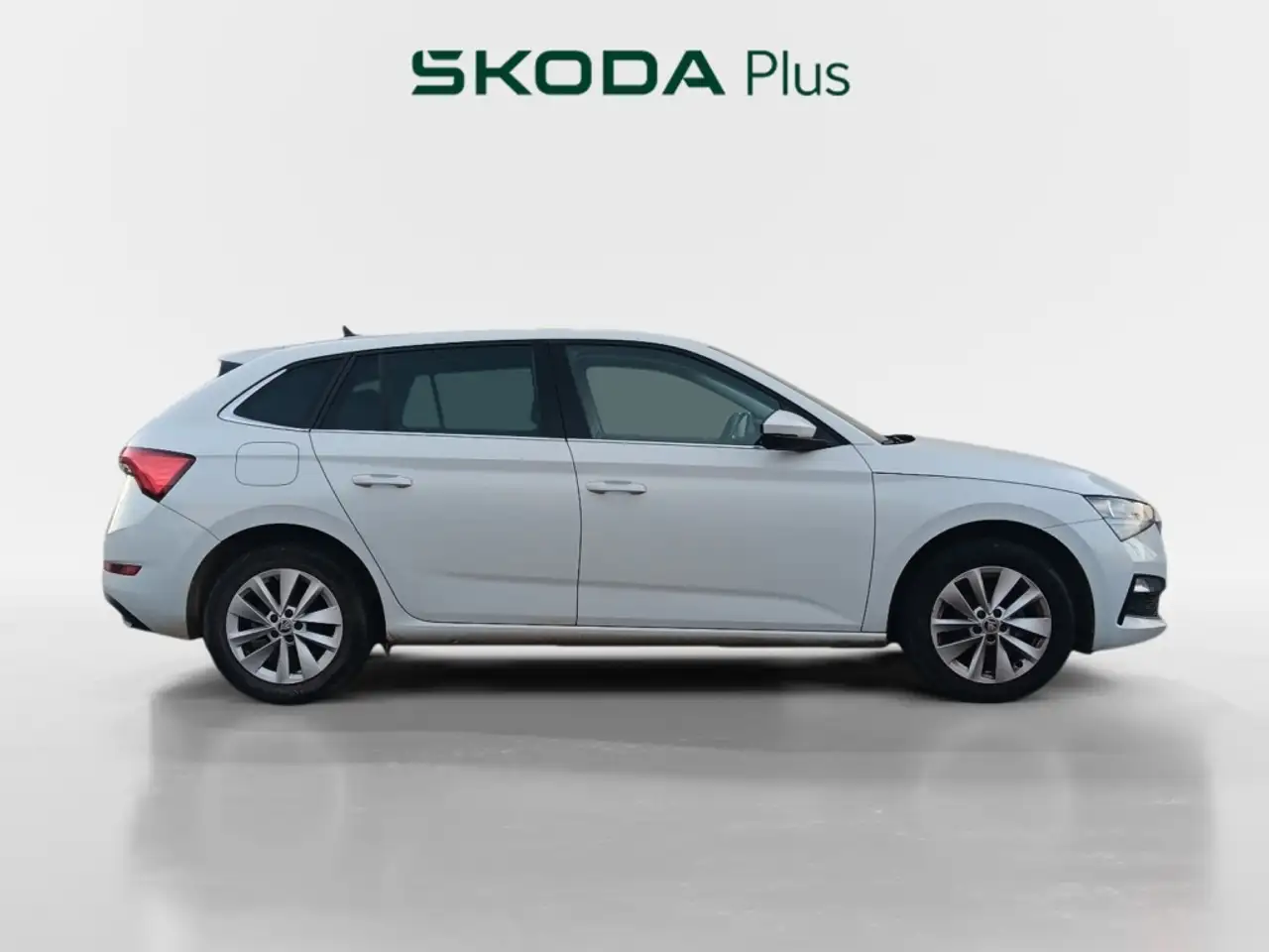 Skoda Scala AMBITION 1,0 TSI 70 KW (95 CV) MANUAL 5 VEL. — معرض صور السيارة 3