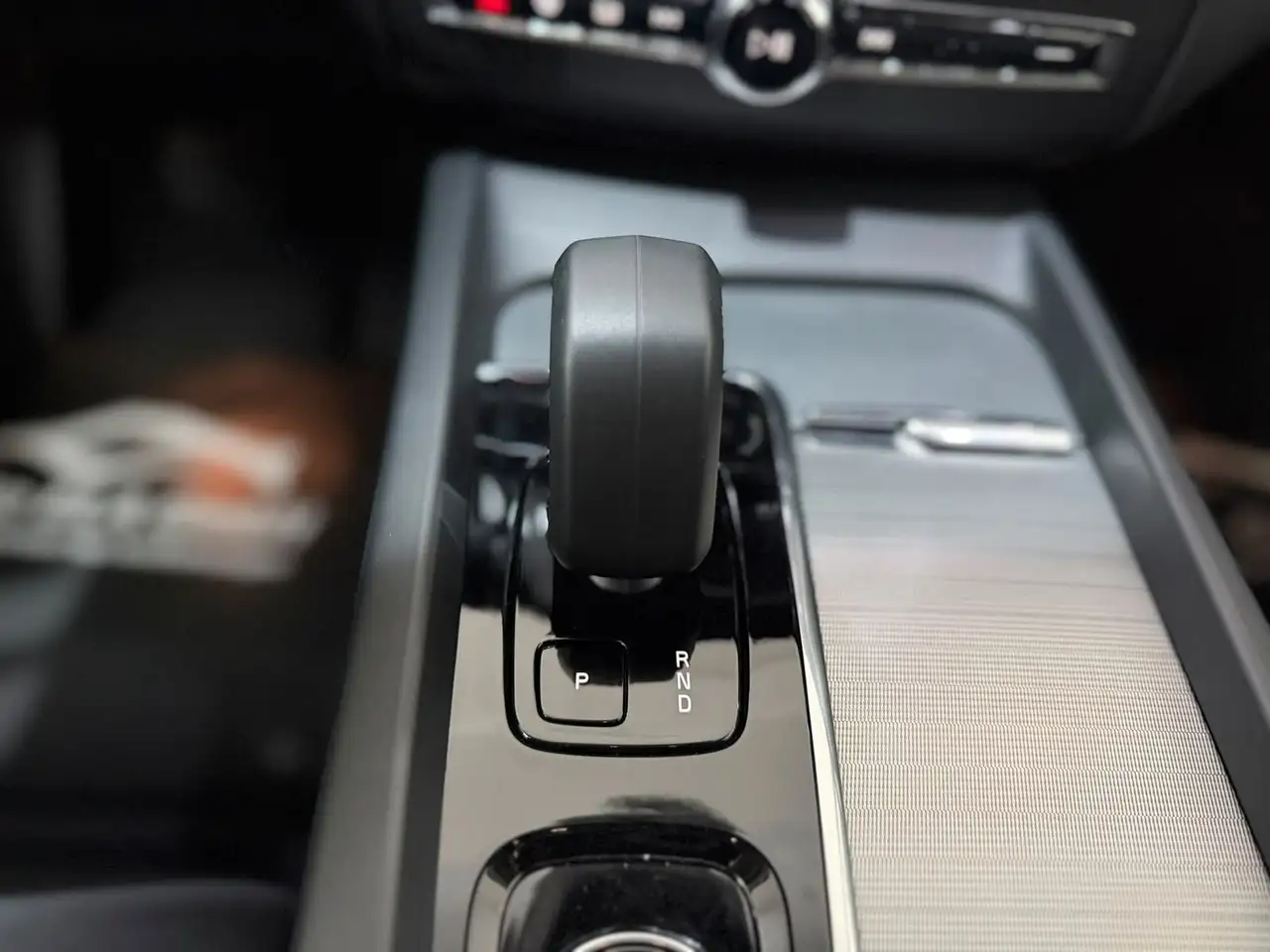 Volvo XC60 B5 Allrad 1.Hand|AHK|Kamera|LED|Garantie — Galería del vehículo 40