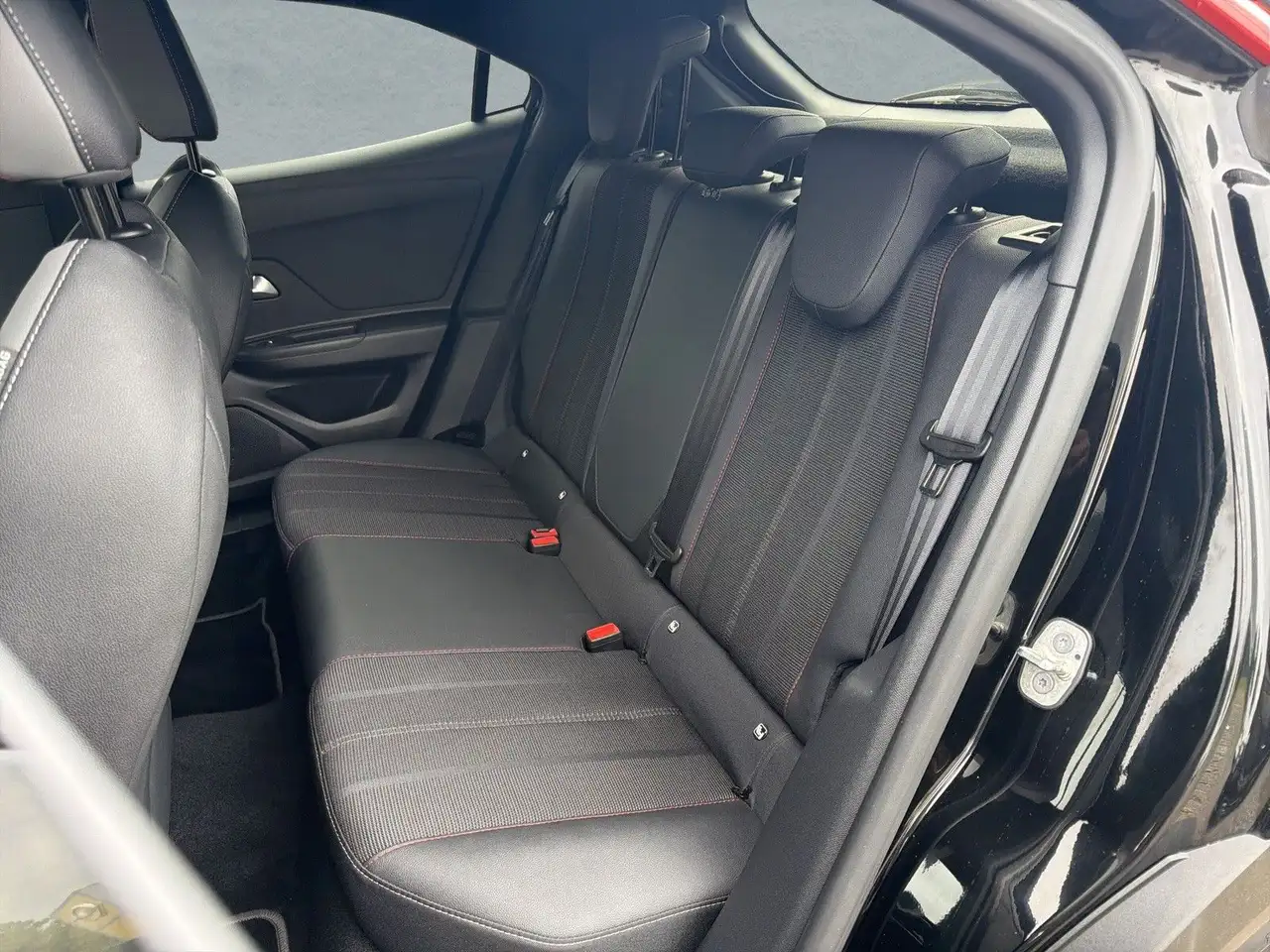 Opel Mokka GS Line AT SHZ/LHZ/NAVI/180°RFK/LED/TWA — Vehicle gallery 12