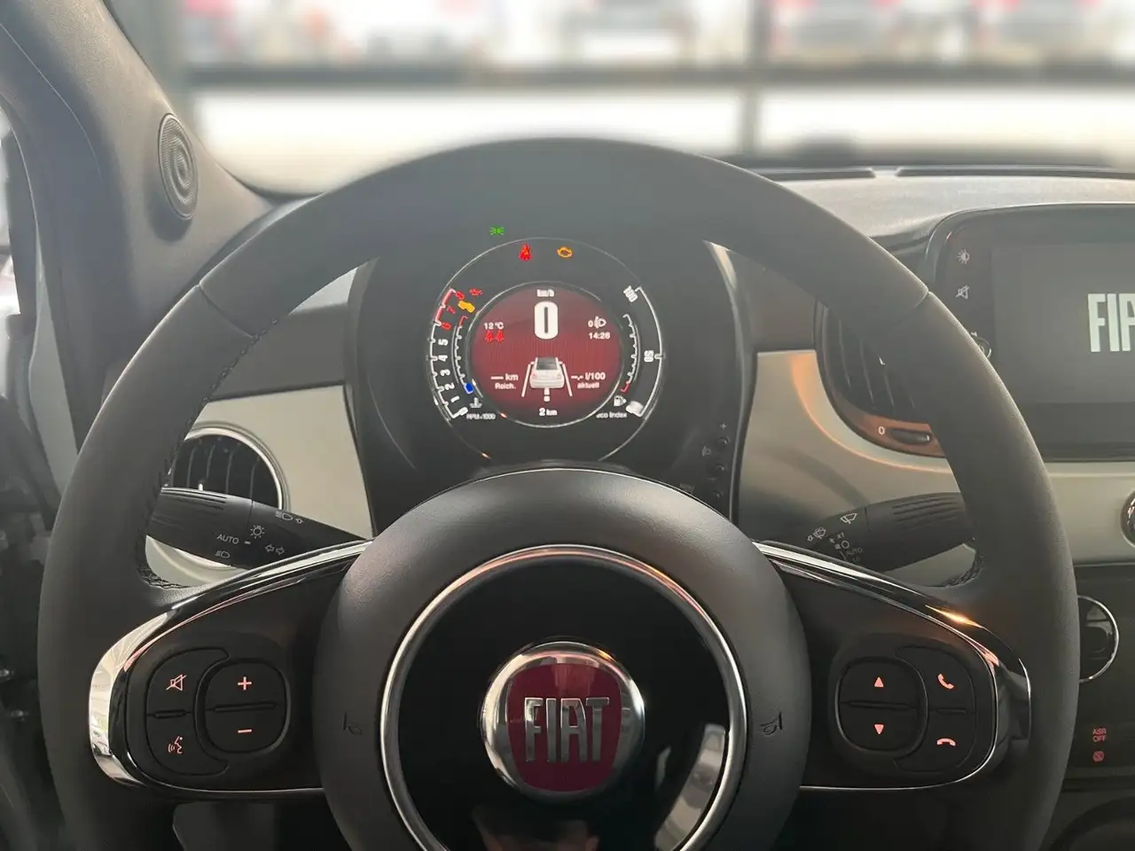 Fiat 500C 1.0 Cabrio DolceVita /KLIMA-AUT/NAV/TFT — Galería del vehículo 8