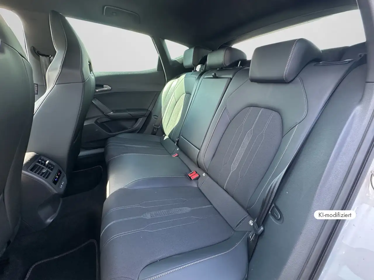 CUPRA Formentor VZ 2.0 TSI DSG 4Drive NAVI RFK SHZ ACC — Vehicle gallery 14