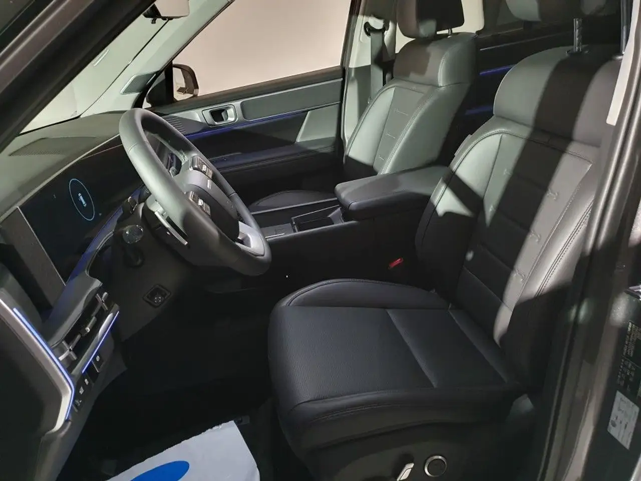 Hyundai SANTA FE 1.6 HEV 4WD Intro — معرض صور السيارة 7