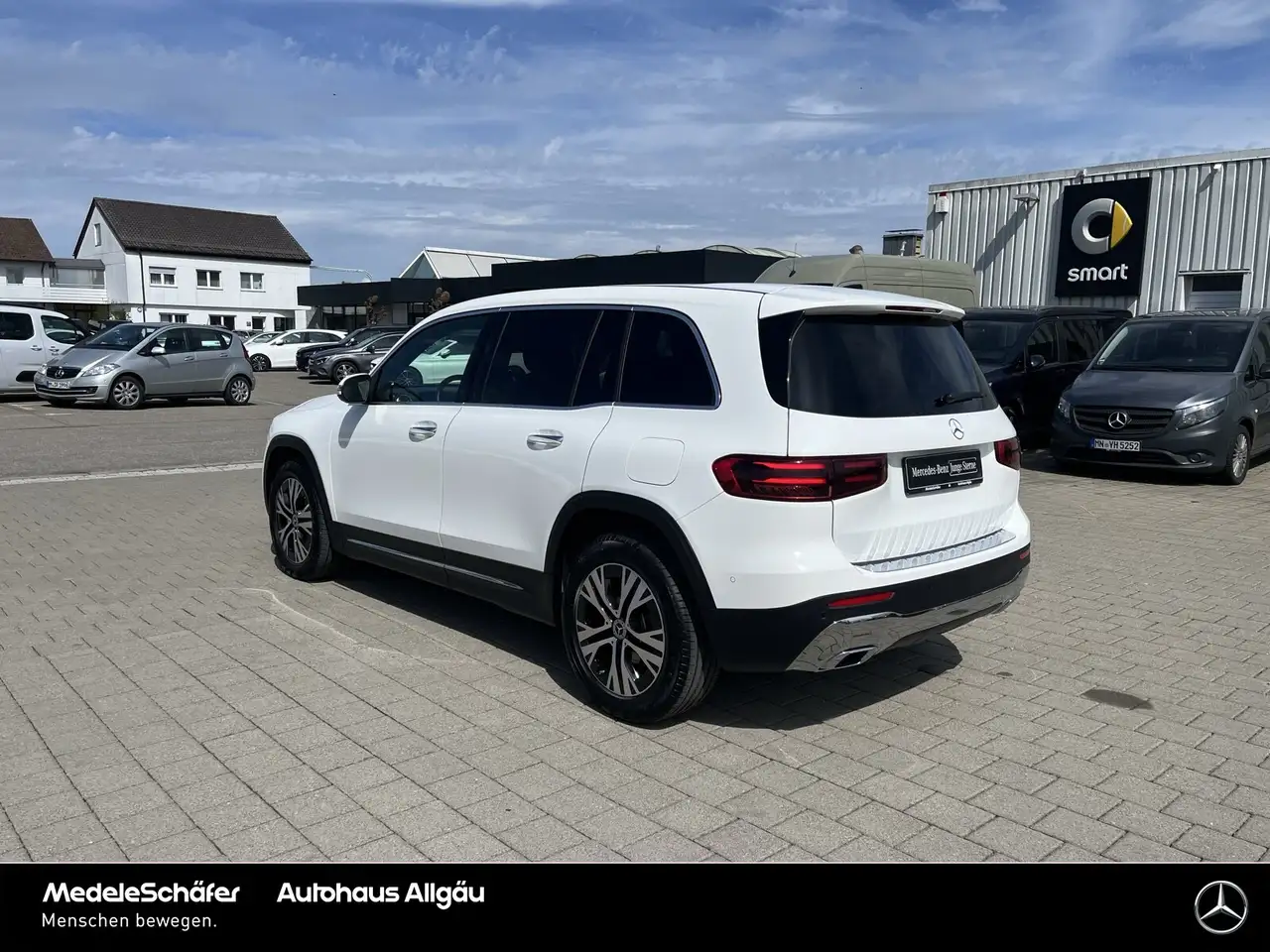 Mercedes-Benz GLB 180 GLB 180 Progressive KeylessGO Kamera Ambiente Dist — معرض صور السيارة 3