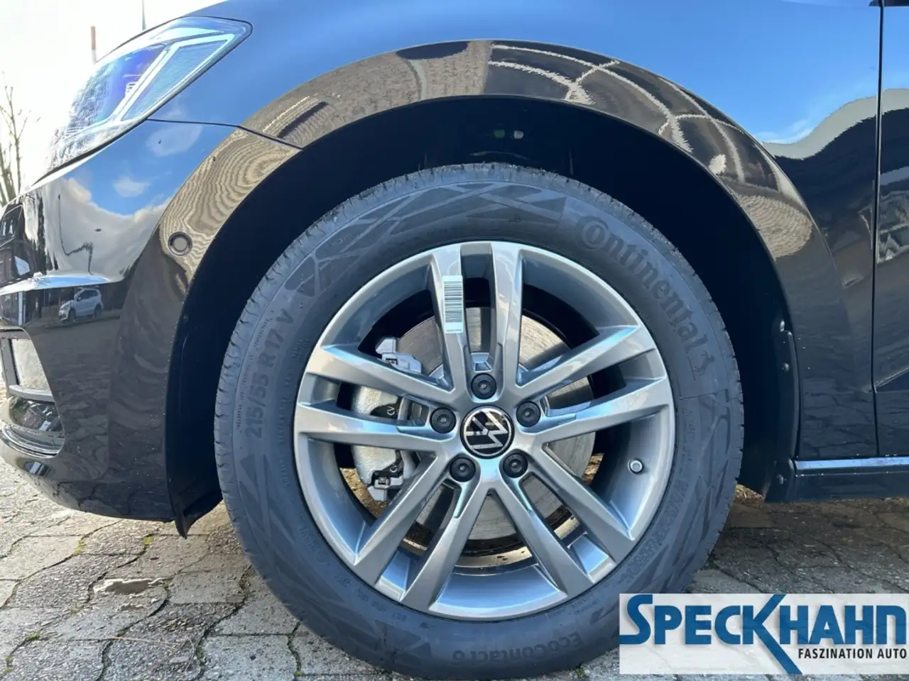 Volkswagen Touran Comfortline Goal 1.5TSI 7sitzer el.Panodach Navi — Galerie du véhicule 8