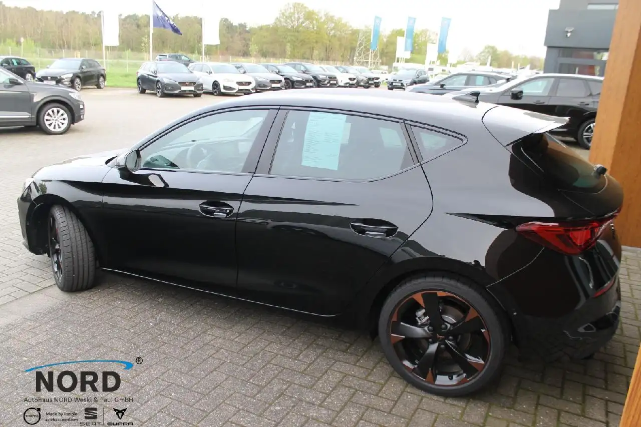CUPRA Leon Cupra Leon 1.5 eTSI DSG NAVI — Vehicle gallery 3