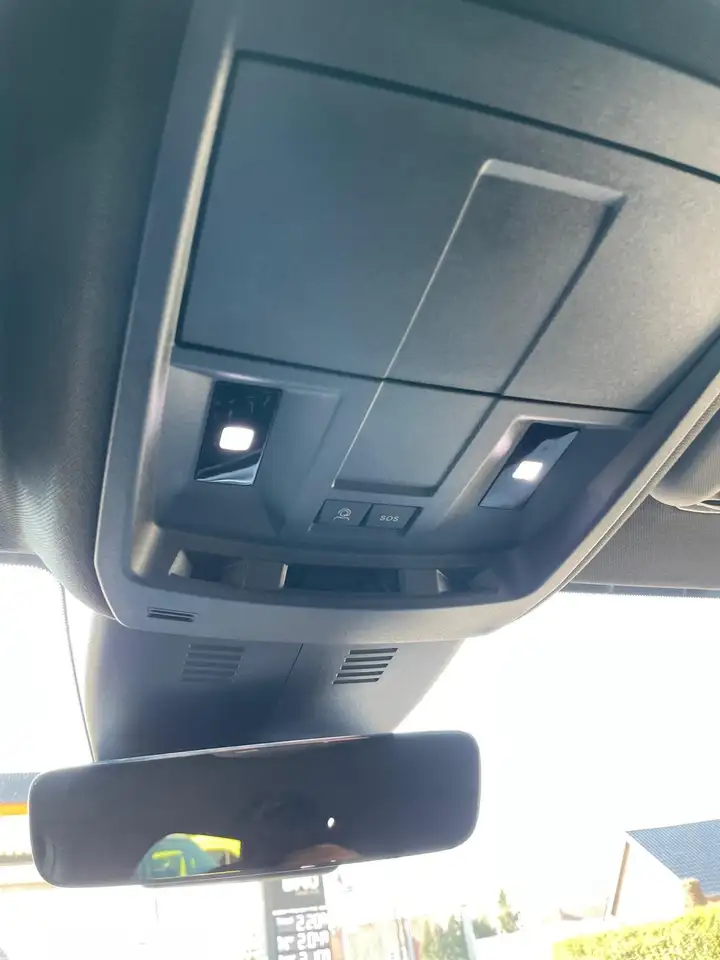 Peugeot 3008 Hybrid 145 e-DSC6 GT RFK mit 360° / FZH / SHZ — معرض صور السيارة 21