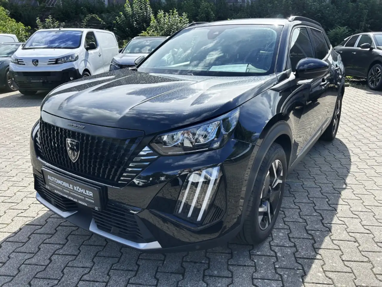 Peugeot 2008 Allure 100 SITZHEIZUNG PDC LED KLIMA — Galerie du véhicule 3