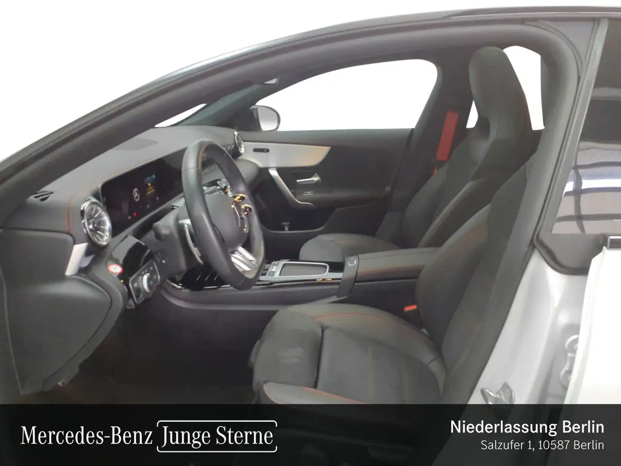 Mercedes-Benz CLA 35 AMG CLA 35 4M AMG+PANO+LED+FAHRASS+KAMERA+KEYLESS+8G — Galerie du véhicule 9